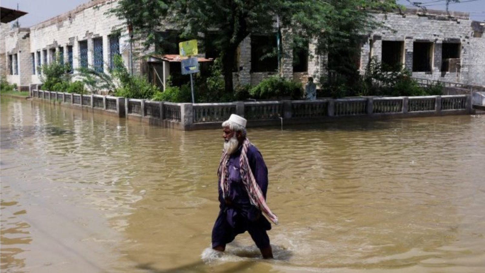 Pakistan Floods – please pray for people in need